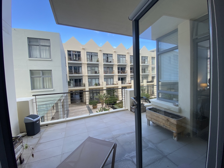 To Let 1 Bedroom Property for Rent in Muizenberg Western Cape